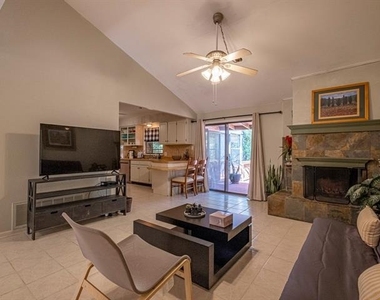 408 Heritage Trail - Photo Thumbnail 3