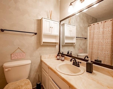 408 Heritage Trail - Photo Thumbnail 18
