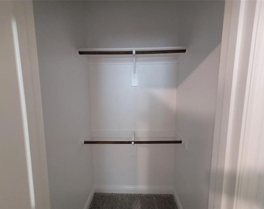 2302 Doe Branch Lane - Photo Thumbnail 6