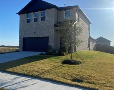 2302 Doe Branch Lane - Photo Thumbnail 1