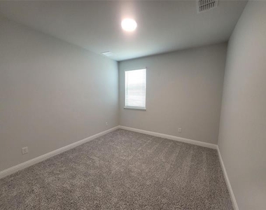 2302 Doe Branch Lane - Photo Thumbnail 5