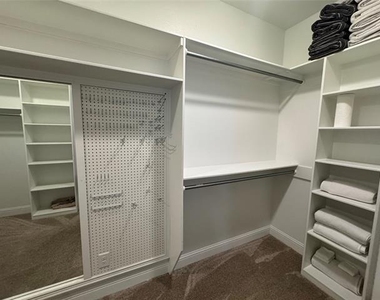 6617 Cedar Elm Drive - Photo Thumbnail 14