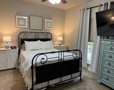 6617 Cedar Elm Drive - Photo Thumbnail 9
