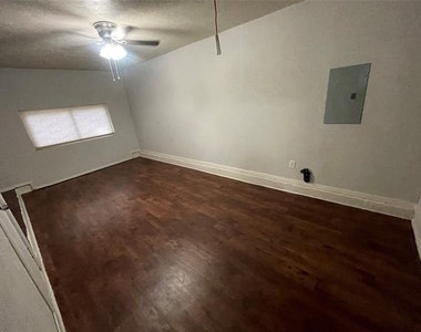 501 Rosewood Hills Drive - Photo Thumbnail 7