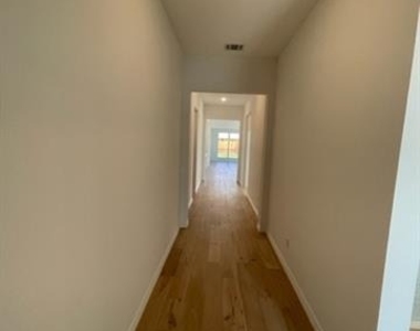 2099 Roquette Drive - Photo Thumbnail 3
