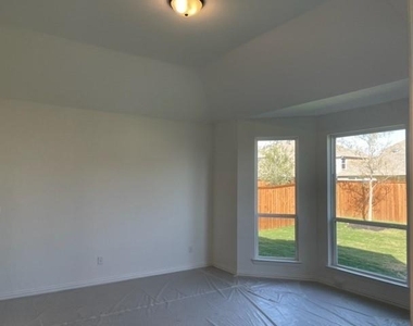 2099 Roquette Drive - Photo Thumbnail 16