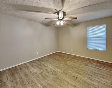 8133 Montecito Drive - Photo Thumbnail 12