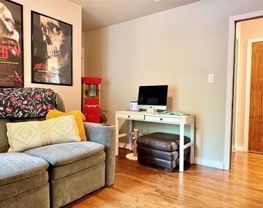 1009 Denton Street - Photo Thumbnail 18