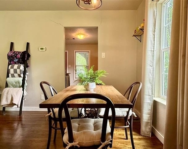 1009 Denton Street - Photo Thumbnail 9