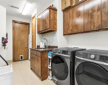 10027 Hillsdale Lane - Photo Thumbnail 38
