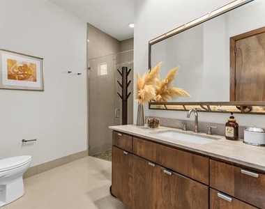 10027 Hillsdale Lane - Photo Thumbnail 25