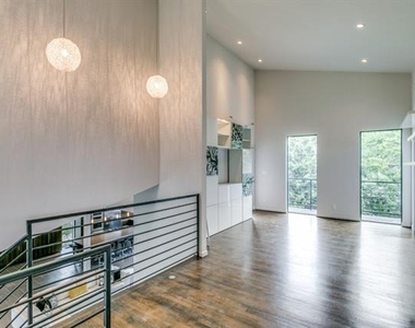 919 Knott Place - Photo Thumbnail 16