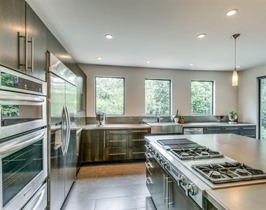 919 Knott Place - Photo Thumbnail 10