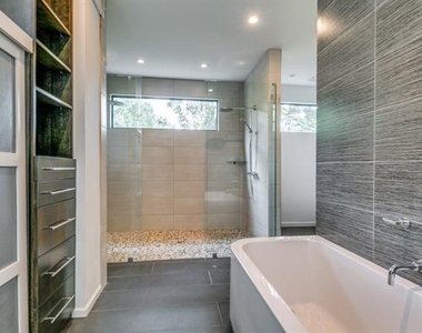 919 Knott Place - Photo Thumbnail 15