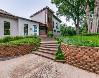 919 Knott Place - Photo Thumbnail 1