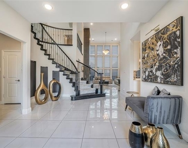 11908 Vista Meadow Lane - Photo Thumbnail 3