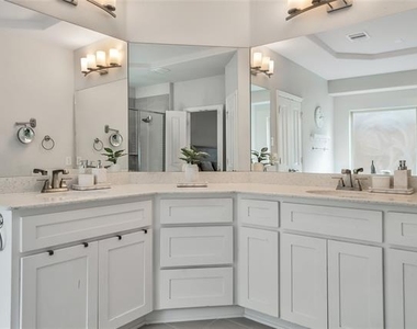 11908 Vista Meadow Lane - Photo Thumbnail 17