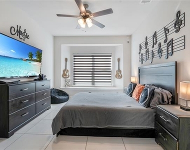 11908 Vista Meadow Lane - Photo Thumbnail 27