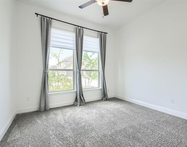 2009 Brookhurst Street - Photo Thumbnail 5