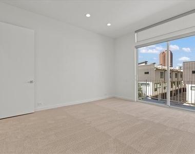 4210 Delano Place - Photo Thumbnail 18