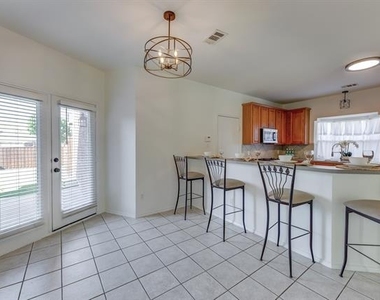 12347 Red Hawk Drive - Photo Thumbnail 10