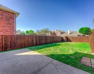 12347 Red Hawk Drive - Photo Thumbnail 32