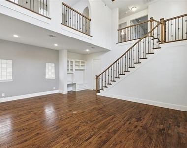 531 Sandy Lane - Photo Thumbnail 2