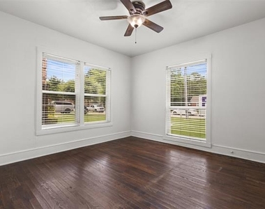 301 Maple Street - Photo Thumbnail 12