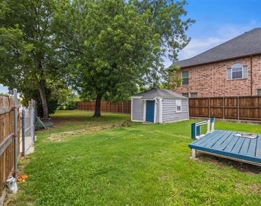 301 Maple Street - Photo Thumbnail 14