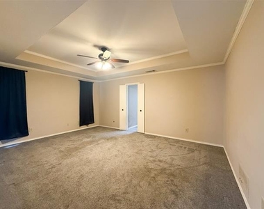 6643 Garlinghouse Lane - Photo Thumbnail 19