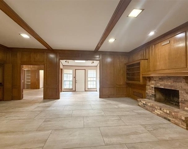 6643 Garlinghouse Lane - Photo Thumbnail 6