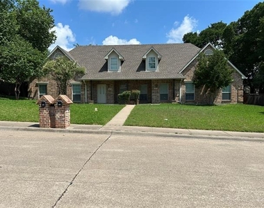 921 Cedar Ridge Drive - Photo Thumbnail 8