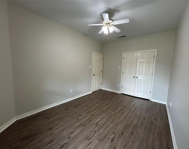 921 Cedar Ridge Drive - Photo Thumbnail 3