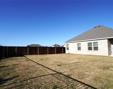 1374 Chisos Way - Photo Thumbnail 24