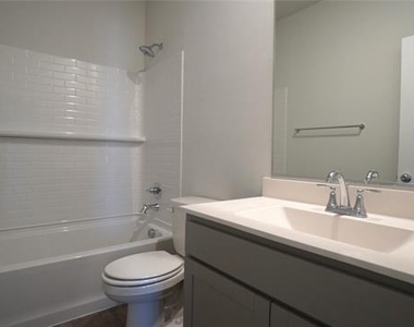 1374 Chisos Way - Photo Thumbnail 21