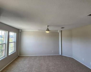 715 Daughters Drive - Photo Thumbnail 16