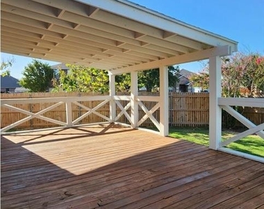 715 Daughters Drive - Photo Thumbnail 18