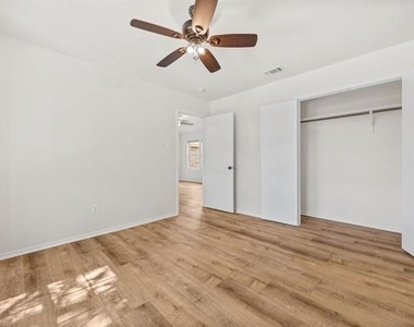 3912 San Lucas Lane - Photo Thumbnail 20
