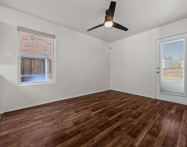 3912 San Lucas Lane - Photo Thumbnail 9