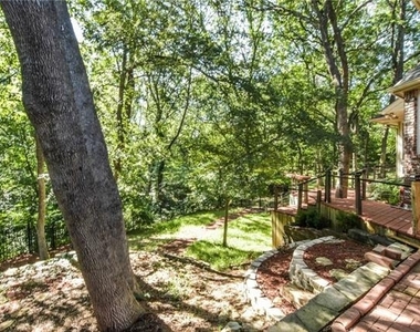 1113 Shady Oaks Circle - Photo Thumbnail 27