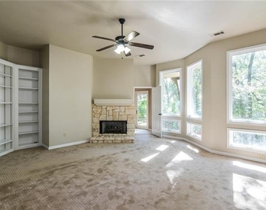 1113 Shady Oaks Circle - Photo Thumbnail 13