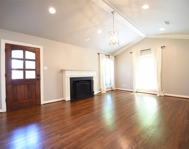5606 Stanford Avenue - Photo Thumbnail 2