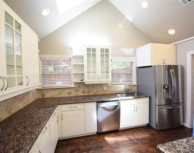 5606 Stanford Avenue - Photo Thumbnail 6