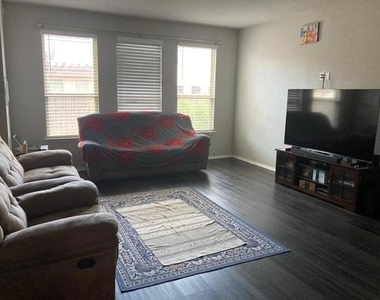 7416 Boat Wind Road - Photo Thumbnail 3