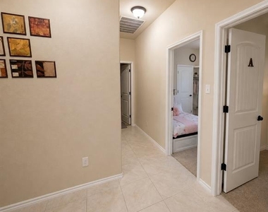 10200 Bennet Drive - Photo Thumbnail 10