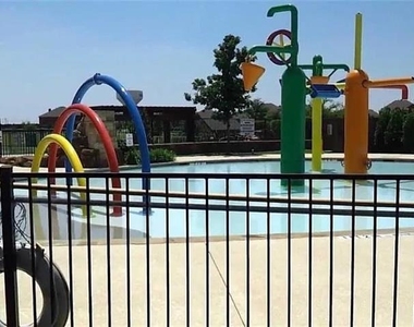 10200 Bennet Drive - Photo Thumbnail 28
