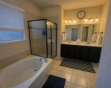 10200 Bennet Drive - Photo Thumbnail 14