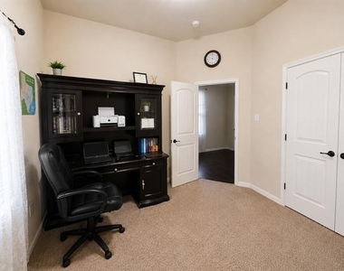10200 Bennet Drive - Photo Thumbnail 8