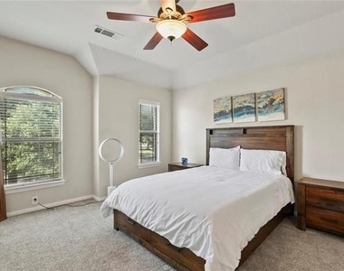 8778 Fisher Drive - Photo Thumbnail 12