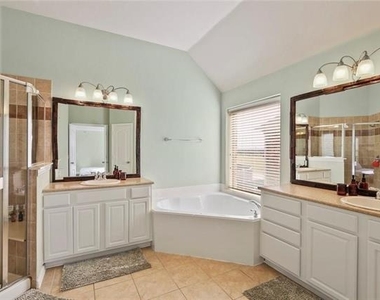 8778 Fisher Drive - Photo Thumbnail 10
